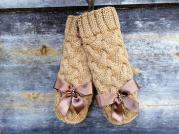 Dūraiņi ar pīnēm rudi