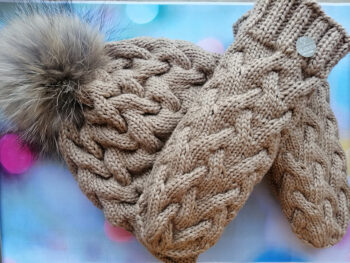 Komplekts ar pīnēm gaiši brūns