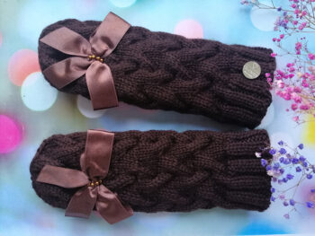 Dūraiņi ar pīnēm tumši brūni